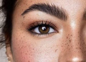 Frescos y divertidos MAQUILLAJE DE PRIMAVERA! … Quieres conocer las tendencias? 7 cejas