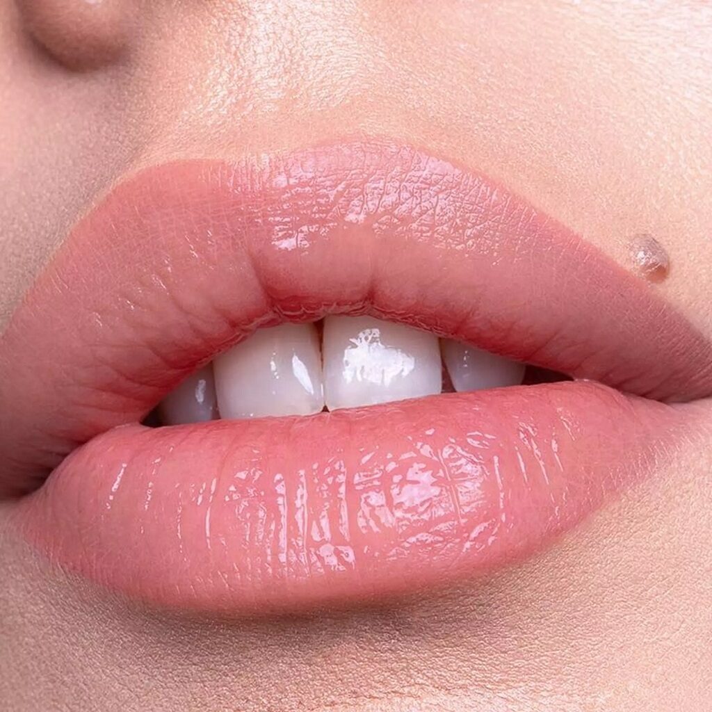 BALSAMO BETTER THAN FAKE VOLUME GLOSS-<span>CATRICE</span>