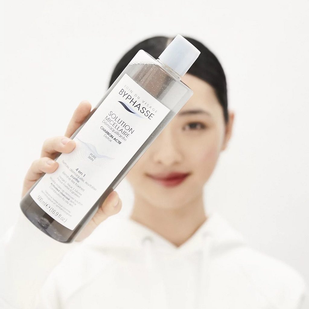 SOLUCION MICELAR REMOVEDOR MAQUILLAJE CON CARBON ACTIVO  500ML-BYPHASSE