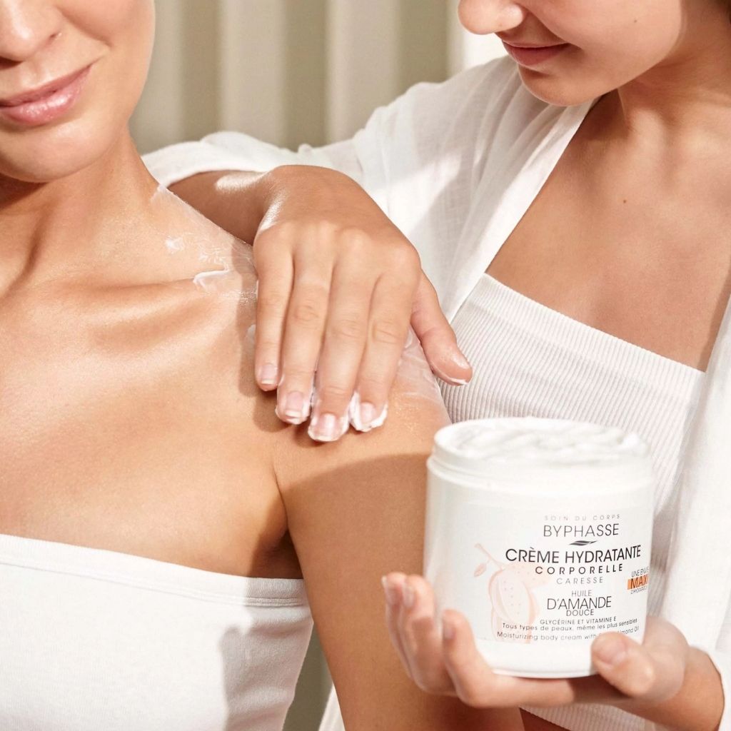 CREMA HIDRATANTE CORPORAL CON EXTRACTO DE ALMENDRA DULCE 500ML- BYPHASSE