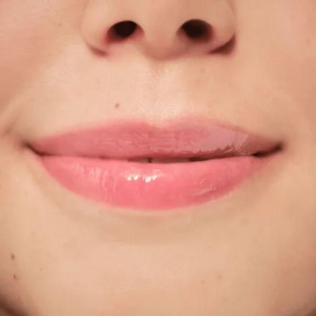 DISNEY PIXAR UP ACEITE DE LABIOS HYDRA KISS 01 – ESSENCE
