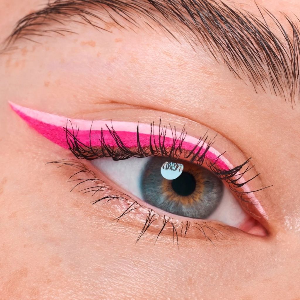 DELINEADOR OJOS MATTE WATER-ACTIVATED – CATRICE