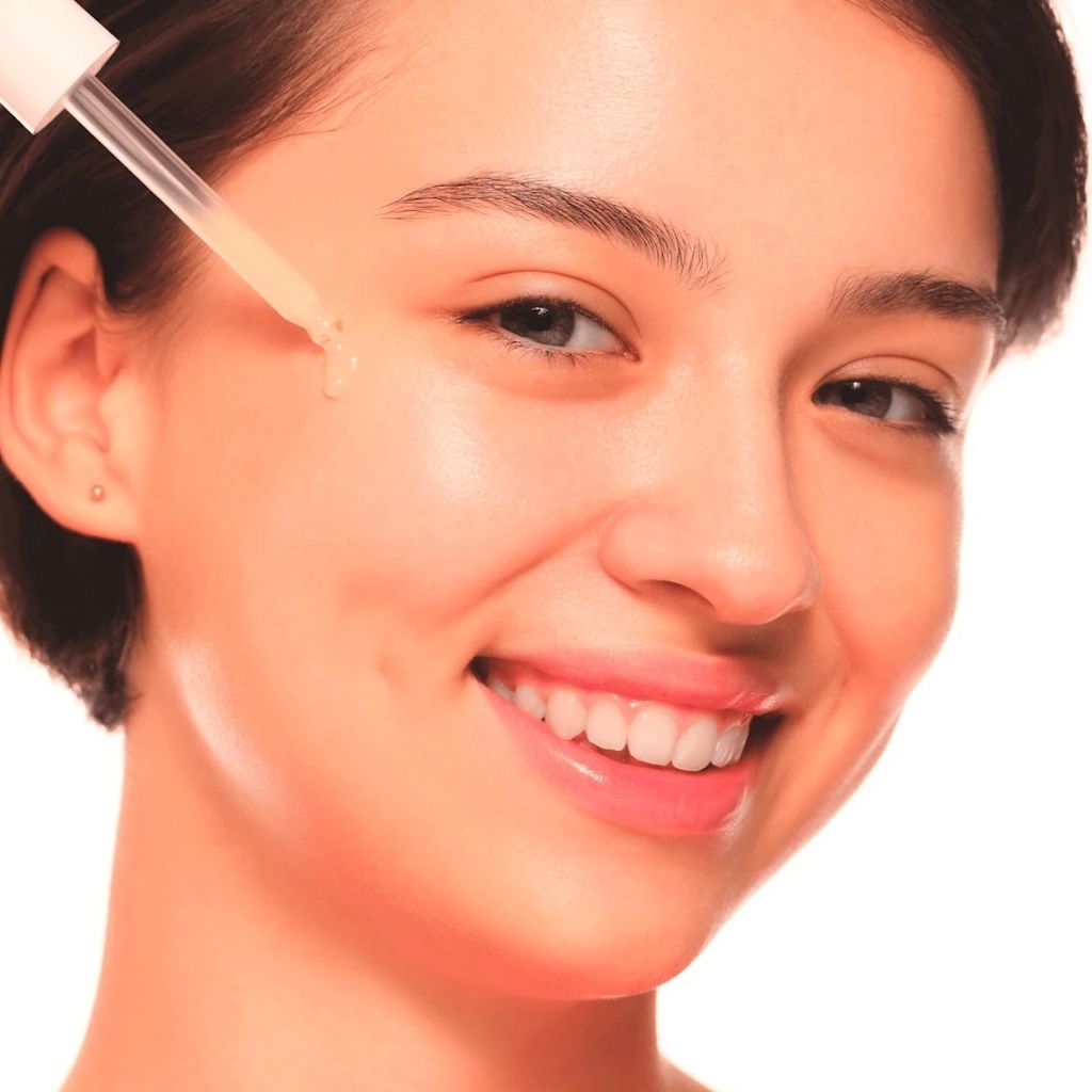 SERUM HELLO, GOOD STUFF! GLOW-C – ESSENCE
