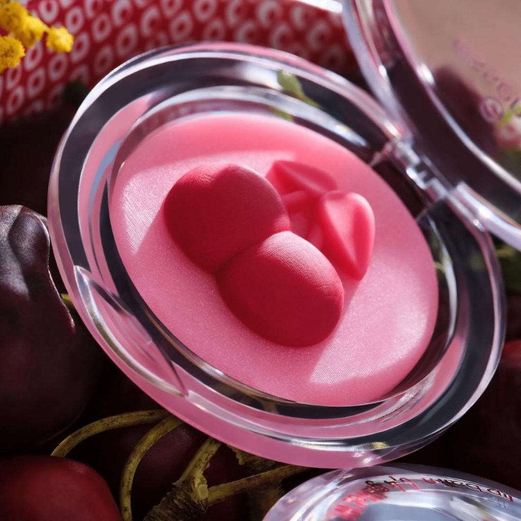 SO CHERRY HAPPY BALSAMO LABIAL – ESSENCE
