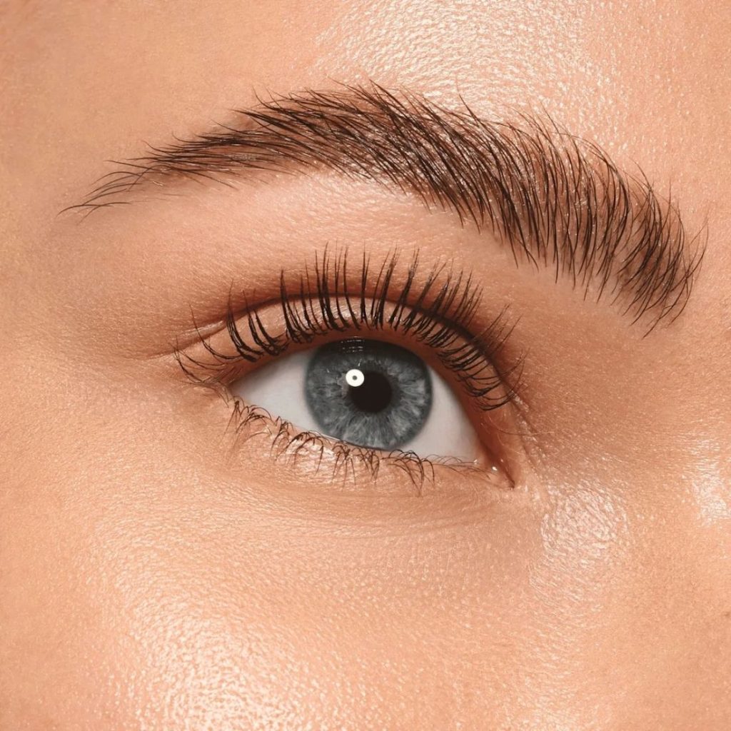 MASCARA TUBING STAY IN PLACE VOLUME 020 Panda-Proof Brown – CATRICE